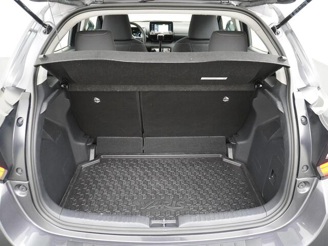Toyota YARIS 1.5 Hybrid Dynamic Camera/Navi/LM velgen etc.