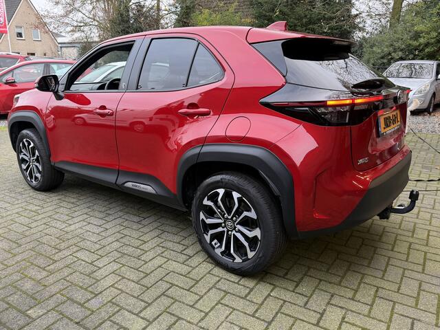 Toyota YARIS Cross 1.5 Hybrid First Edition Automaat Navi Airco Afneembare Trekhaak cruise control in nieuw staat .