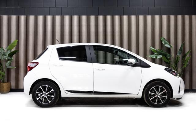 Toyota YARIS 1.5 VVT-i Dynamic | Stoelverwarming | Camera | Trekhaak |