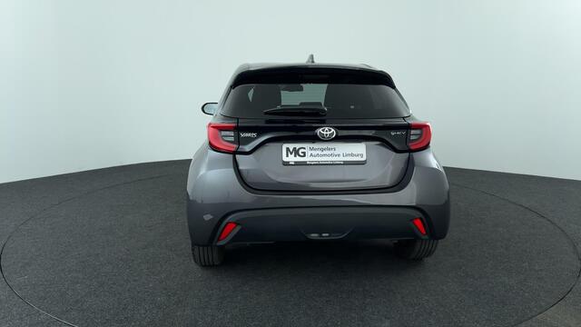 Toyota YARIS 1.5 Hybrid 115 First Edition