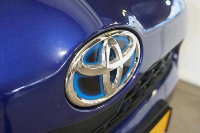 Toyota YARIS Cross 1.5 Hybrid adaptive cruise control | android auto / apple carplay