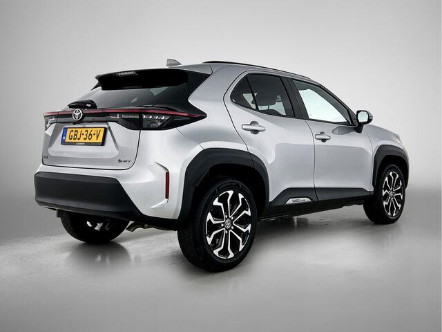 Toyota YARIS Cross 1.5 Hybrid 115 First Edition | BTW Voertuig | Achteruitrijcamera |