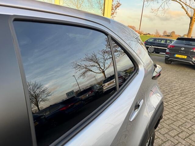 Toyota YARIS 1.5 HYBRID FIRST ED. ALL IN PRIJS