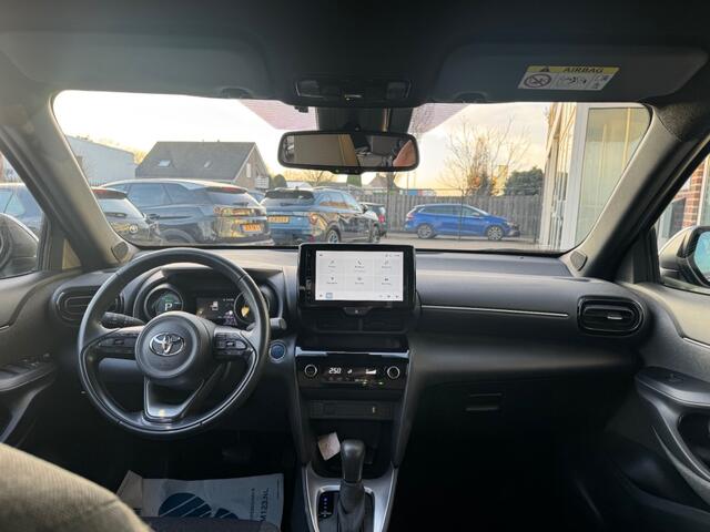 Toyota YARIS 1.5 HYBRID FIRST ED. ALL IN PRIJS