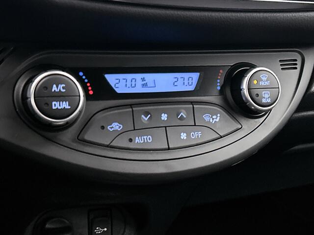 Toyota YARIS 1.5 Hybrid Bi-Tone | LED V+A | Climate control | 16'' LM velgen | leseman