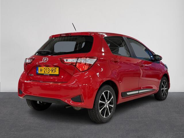 Toyota YARIS 1.0 VVT-i Connect | Winterset erbij! | Carplay | Camera | Lane Assist | Front Assist | Grootlicht Assistent | Airco ( Vestiging - Nieuwegein )