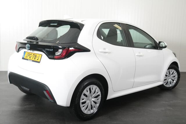 Toyota YARIS 1.5 Hybrid Active, Startknop