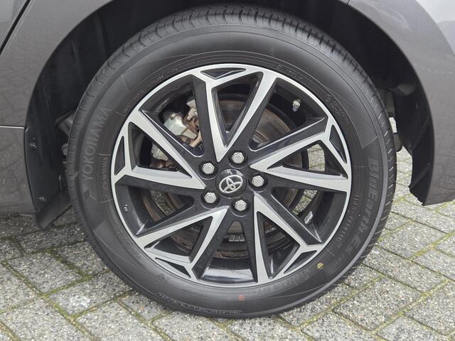 Toyota YARIS 1.5 Hybrid Tokyo Spirit