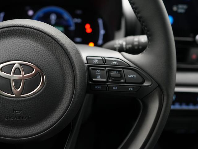 Toyota YARIS 1.5 Hybrid 115 Dynamic | NU MET ¤1000 VOORDEEL |