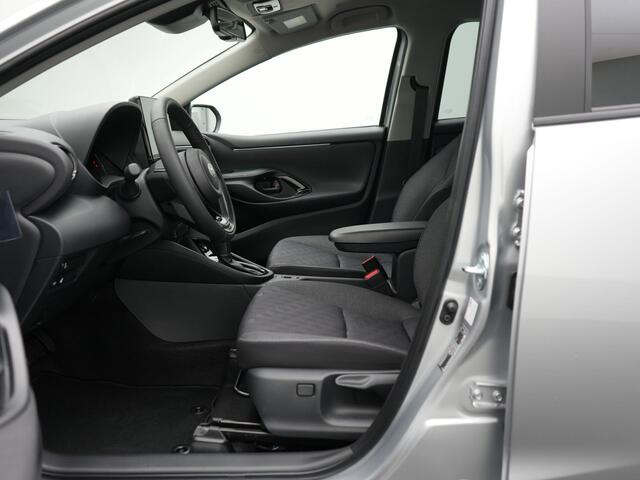 Toyota YARIS 1.5 Hybrid 115 Dynamic | NU MET ¤1000 VOORDEEL |