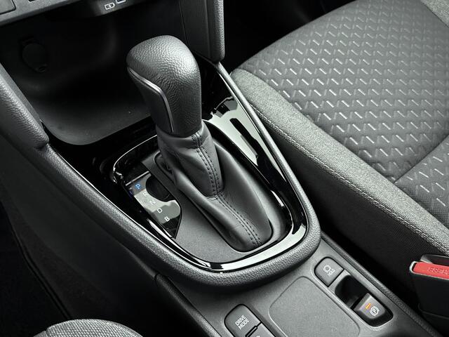 Toyota YARIS Cross 1.5 Hybrid 115 First Edition | 1E Eig! | Parkeercamera | Parkeersensoren Achter | 17'' Lichtmetalen Velgen | Navigatie |