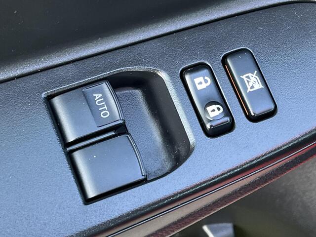 Toyota YARIS 1.0 VVT-i Comfort | 5 deurs | Airconditioning | Bluetooth | Elektrische ramen voor |