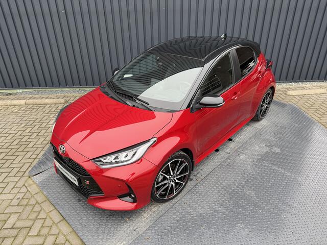 Toyota YARIS 1.5 Hybrid GR Sport / Bi tone | JBL | PDC V+A | Head-up | BSM | Rijklaar!!