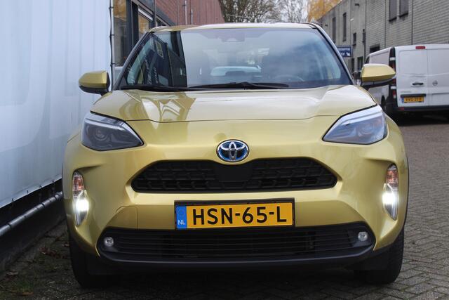 Toyota YARIS Cross 1.5 Hybrid Automaat All season banden l Adaptief cruise control l Navi l Apple/Android carplay l Armsteun l Elektrisch inklapbare buitenspiegels l Climate control l Achteruitrijcamera l VDL auto