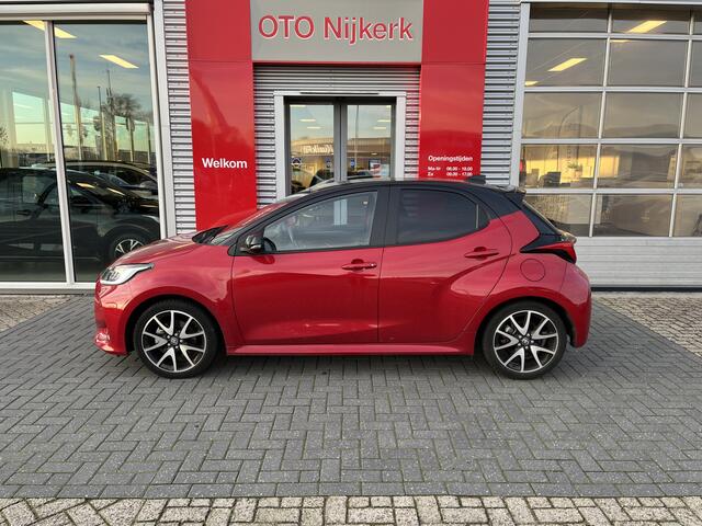 Toyota YARIS 1.5 Hybrid Executive *NL auto met trekhaak!*