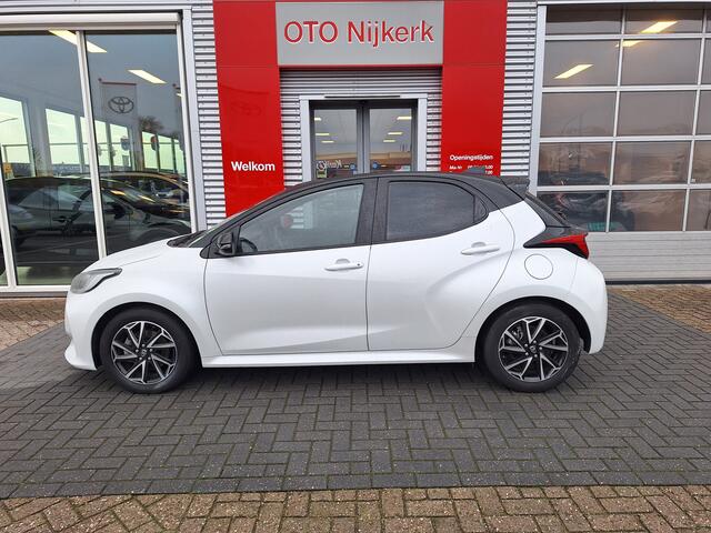 Toyota YARIS 1.5 Hybrid Dynamic Bi-Tone