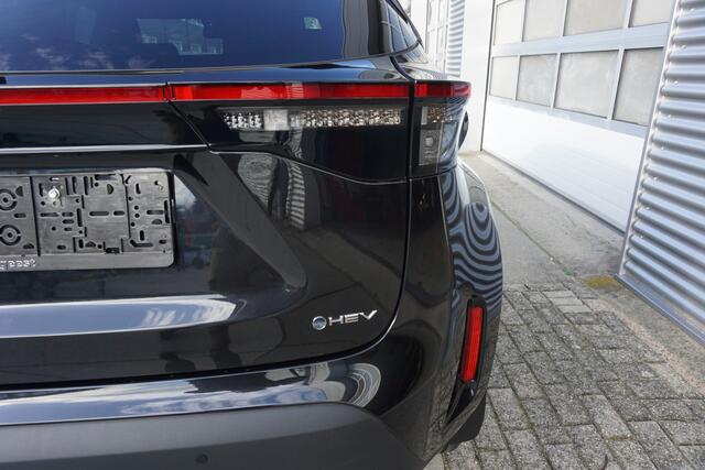 Toyota YARIS Cross 1.5 Hybrid 115 Business Plus |Navi|Carplay|PDC V+A|Dodehoek|Stoel en stuurverw.|