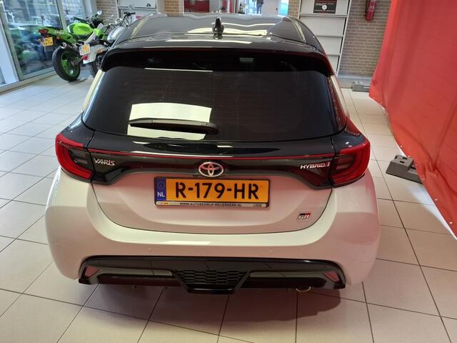 Toyota YARIS 1.5 Hyb. GR Sport, Nederlandse auto !! 12 maanden Bovag garantie