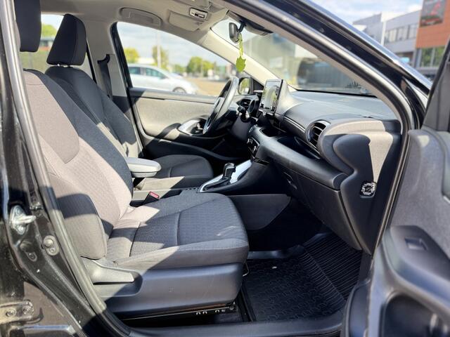 Toyota YARIS 1.5 Hyb. First Ed.