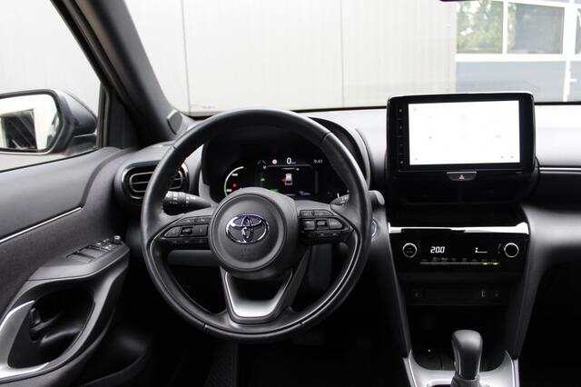 Toyota YARIS Cross 1.5 Hybrid Team D PDC / Stoelverwarming / Navigatie / BSM
