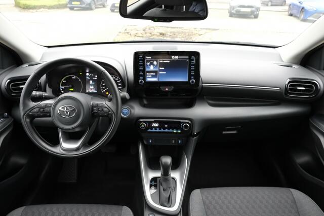 Toyota YARIS 1.5 Hybrid 115 Dynamic Automaat | Winter pack | Apple CarPlay &