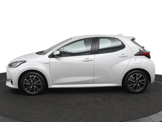 Toyota YARIS 1.5 Hybrid First Edition | Apple Carplay/Android Auto | Parkeercamera | Adaptieve Cruise-Control |