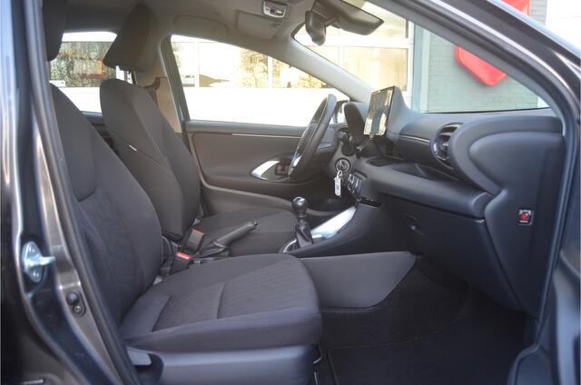 Toyota YARIS 1.5 VVT-i Active