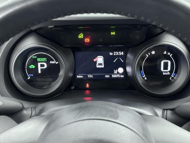 Toyota YARIS Cross 1.5 Hybrid First Edition All Wheel Drive | Parkeersensoren V+A | Dodehoek Detectie