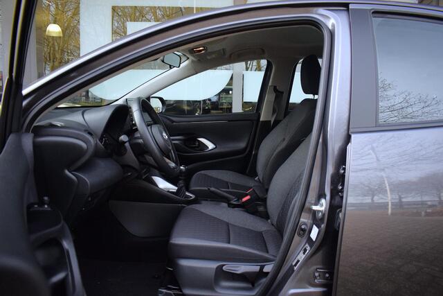 Toyota YARIS 1.5 VVT-i Active |CRUISE|CAMERA|CARPLAY