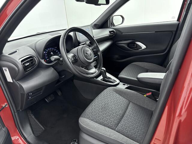 Toyota YARIS Cross 1.5 Hybrid Dynamic Dealeronderhouden | 1E Eig! | Parkeercamera | Trekhaak | 17'' Lichtmetalen Velgen | Navigatie |