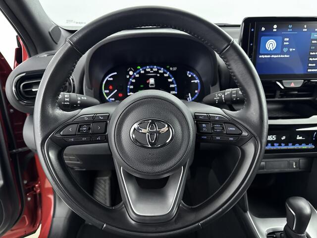 Toyota YARIS Cross 1.5 Hybrid Dynamic Dealeronderhouden | 1E Eig! | Parkeercamera | Trekhaak | 17'' Lichtmetalen Velgen | Navigatie |