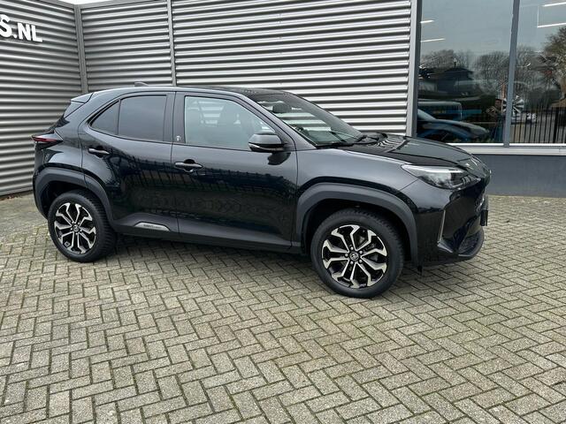 Toyota YARIS Cross 1.5 Hybrid Dynamic | PDC VOOR EN ACHTER | APPLE CARPLAY | INKLAPBARE SPIEGELS | DODEHOEK DETECTIE | STUUR EN STOELVERWARMING | LMV 17'' |