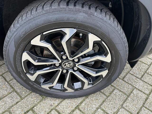 Toyota YARIS Cross 1.5 Hybrid Dynamic | PDC VOOR EN ACHTER | APPLE CARPLAY | INKLAPBARE SPIEGELS | DODEHOEK DETECTIE | STUUR EN STOELVERWARMING | LMV 17'' |