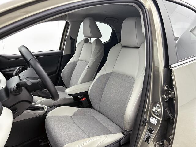 Toyota YARIS 1.5 Hybrid Executive Limited | Stoelverwarming | parkeersensoren V+A | Apple Carplay/Android Auto