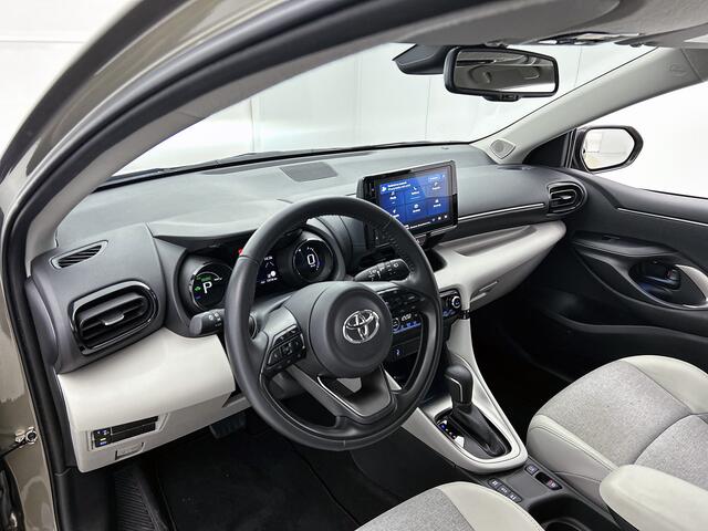 Toyota YARIS 1.5 Hybrid Executive Limited | Stoelverwarming | parkeersensoren V+A | Apple Carplay/Android Auto