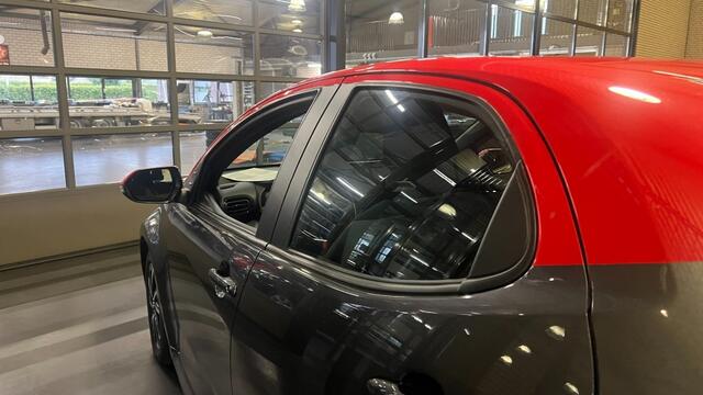 Toyota YARIS 1.5 HYB. LAUNCH ED.