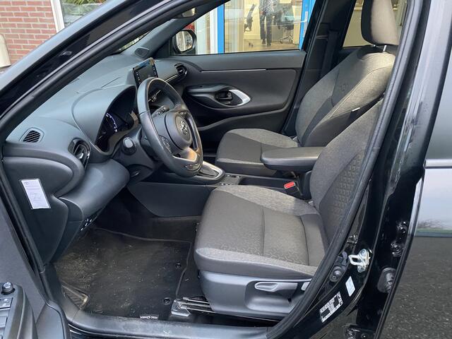 Toyota YARIS Cross 1.5 Hybrid Business