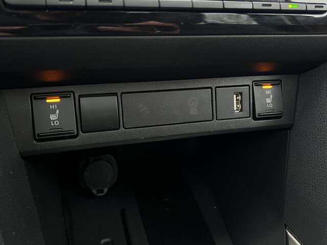 Toyota YARIS Cross 1.5 Hybrid Executive | Pano | Leder | Keyless