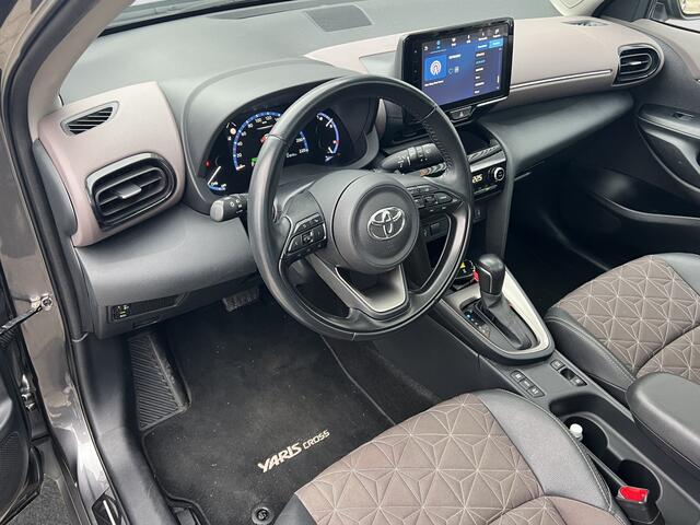 Toyota YARIS Cross 1.5 Hybrid Executive | Pano | Leder | Keyless
