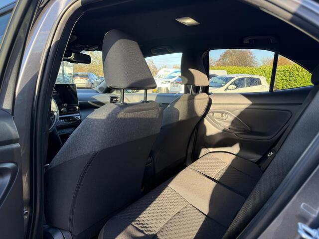 Toyota YARIS Cross 1.5 Hybrid 115 Dynamic | Stoel- stuurverwarming | Keyless | Camera | PDC V+A | ACC | 10,5" Multimedia