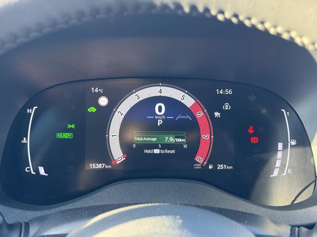 Toyota YARIS Cross 1.5 Hybrid 115 Dynamic | Stoel- stuurverwarming | Keyless | Camera | PDC V+A | ACC | 10,5" Multimedia