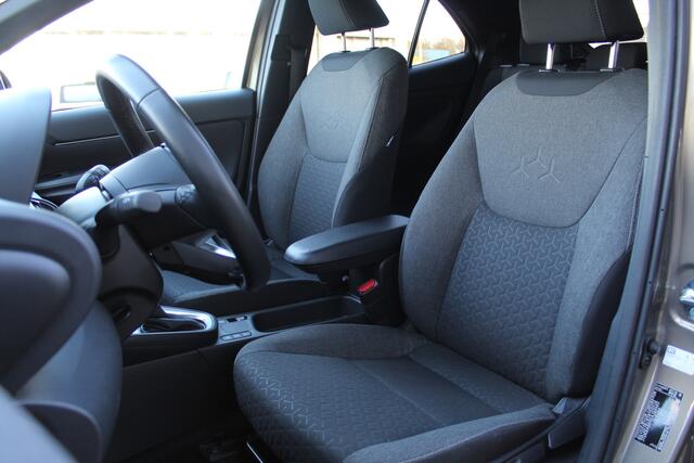 Toyota YARIS Cross 1.5 Hybrid Dynamic | Rijklaar | Trekhaak | Apple/Android | Keyless | LED | Navi | Camera | NL-auto | Dealer onderhouden