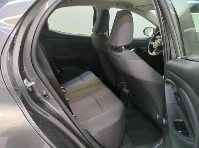 Toyota YARIS 1.5 VVT-i Active 1e-Eig. & Keurig-Onderh. BOVAG-Garantie. NL-Auto.