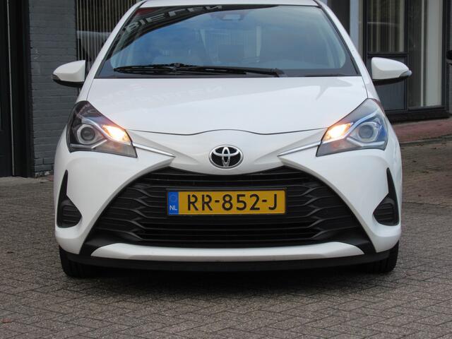 Toyota YARIS 1.0 VVT-i Aspiration| 5-Drs| | Airco | Bluetooth | LED Dagrijverlichting | Incl. Garantie | 1ste Eigenaar |