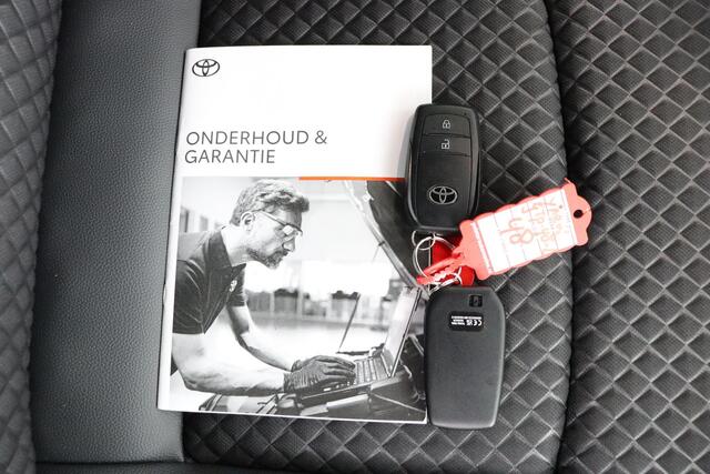 Toyota YARIS 1.5 Hybrid 130 Executive | Stoel/Stuurverwarming | Parkeersensoren | Apple Carplay/Android Auto |