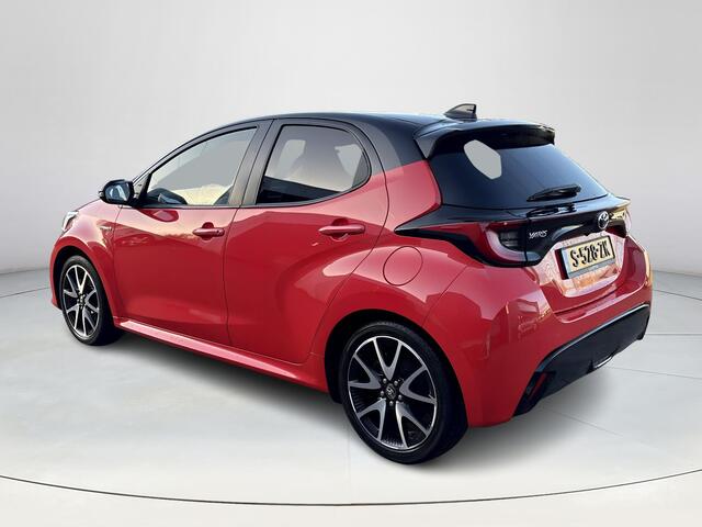 Toyota YARIS 1.5 Hybrid Executive **STOEL EN STUURWIELVERWARMING/ HEAD UP DISPLAY/ KEYLESS/ 36 MAANDEN GARANTIE**