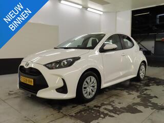 toyota-yaris-1.5-hybrid-active-i-au