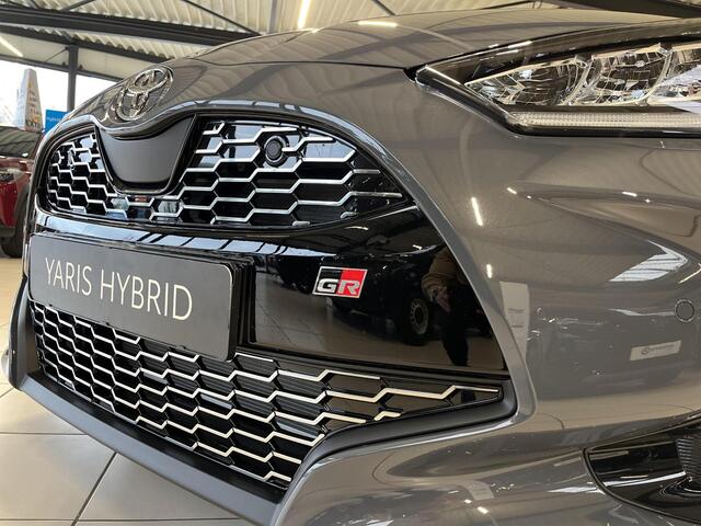 Toyota YARIS 1.5 Hybrid 130 GR Sport | GR Sport Plus Pack |