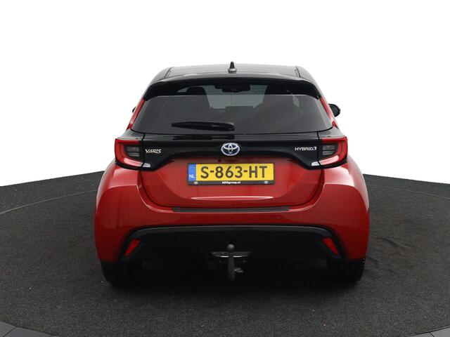 Toyota YARIS 1.5 Hybrid Executive | Panoramadak | JBL Audio | Trekhaak | Parkeersensoren Rondom | Grootscherm Navigatie | Origineel NL |