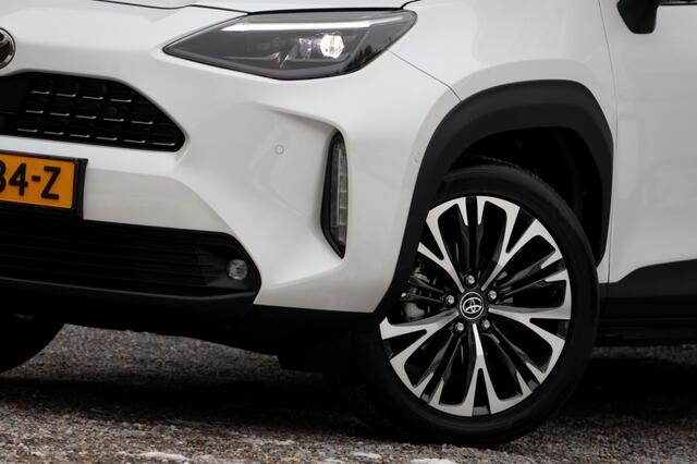 Toyota YARIS 1.5 Hybrid 130 Launch Edition - 130 pk **Bi-Tone / 360 camera / El klep